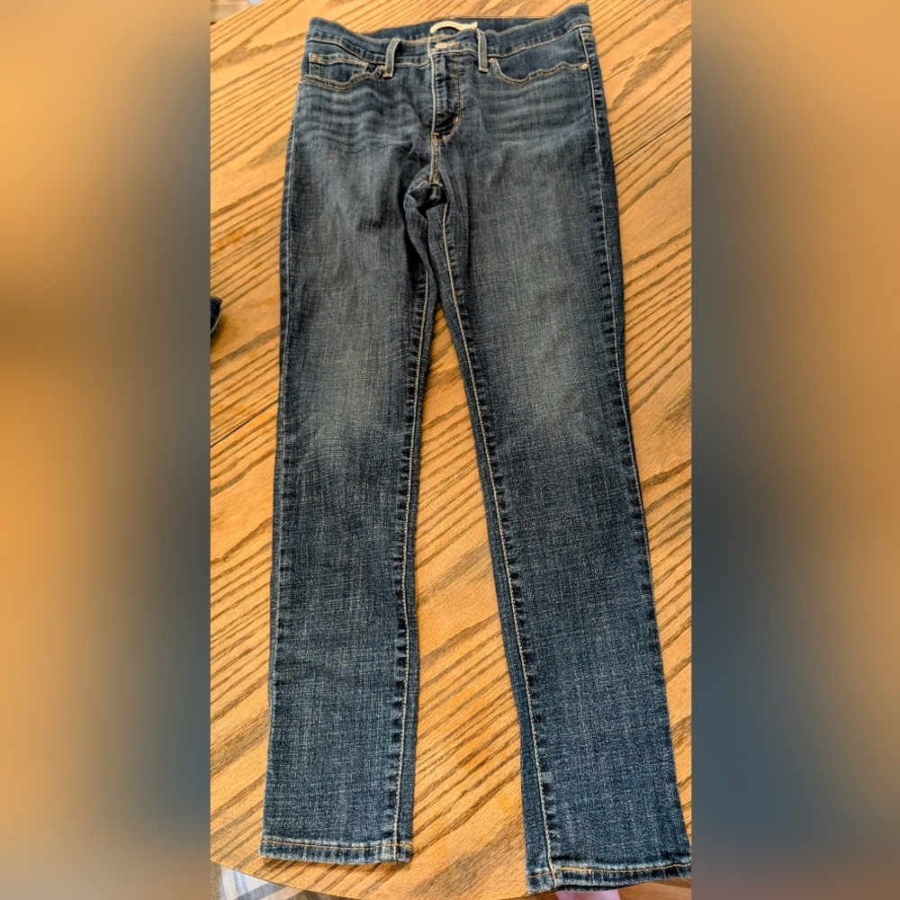 Levi's Blue Skinny Jeans with Classic Denim Style
